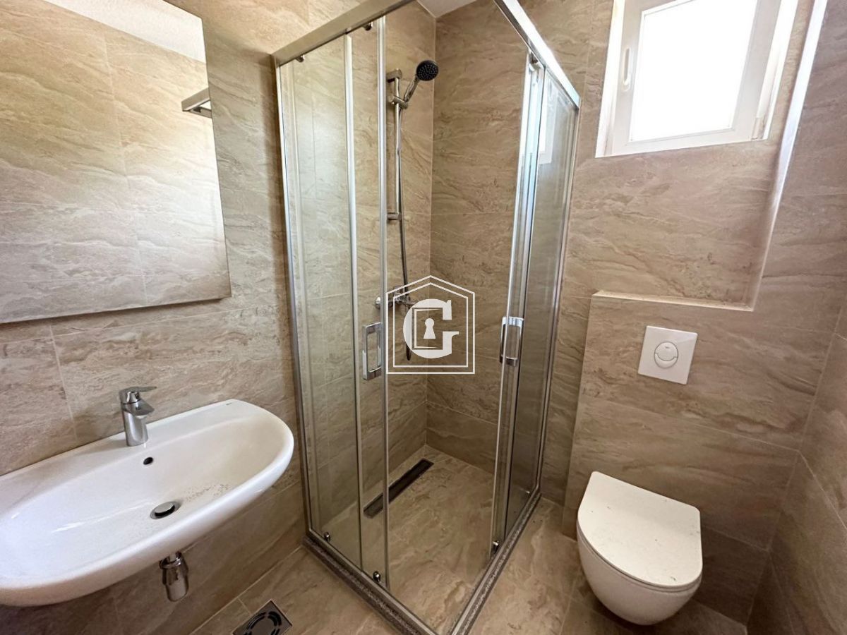 Коммерческая недвижимость в Будве, Черногория, 44 м² - фото 8