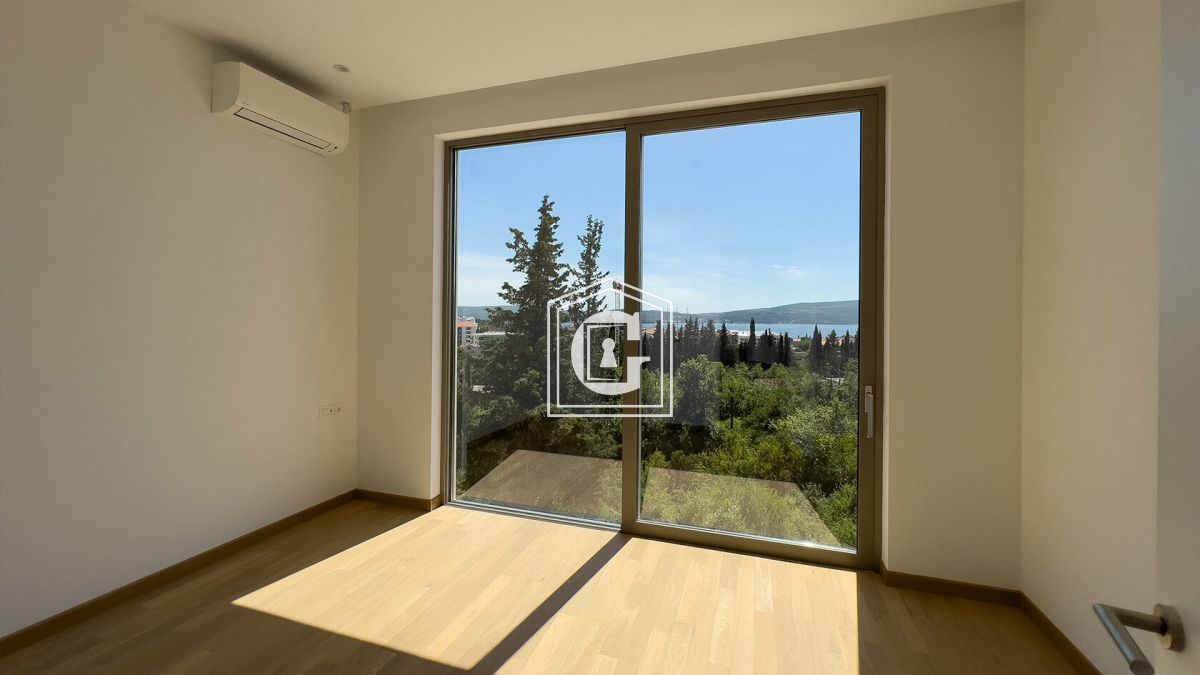 Таунхаус в Тивате, Черногория, 101 м² - фото 8