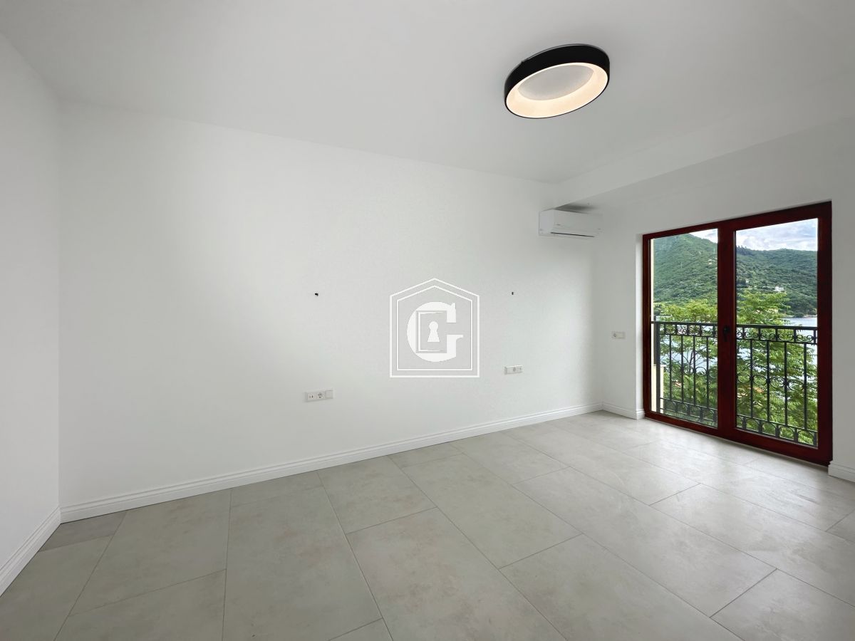 Апартаменты в Каменари, Черногория, 52 м² - фото 8