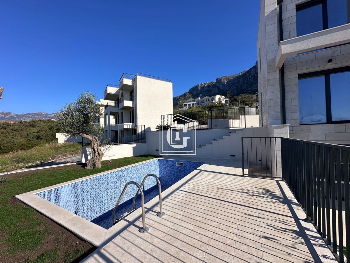 Поместье в Режевичах, Черногория, 195 м² - фото 8