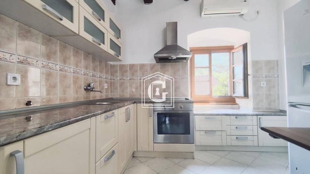 Коммерческая недвижимость в Которе, Черногория, 160 м² - фото 8