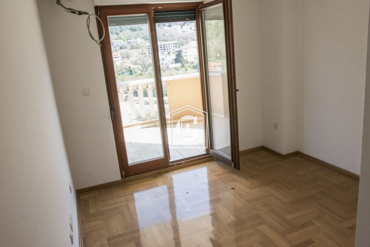 Апартаменты в Будве, Черногория, 111 м² - фото 8