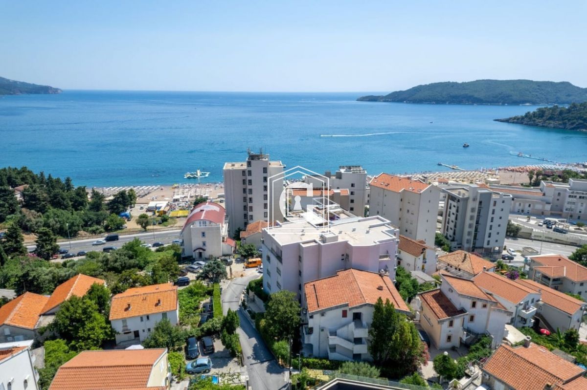 Апартаменты в Бечичи, Черногория, 265 м² - фото 8