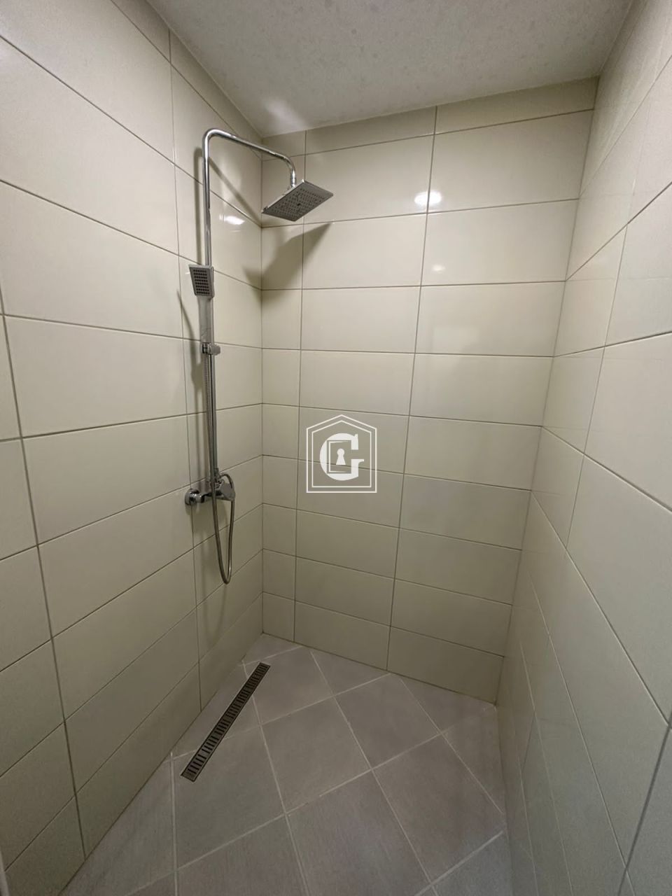 Коммерческая недвижимость в Бечичи, Черногория, 127 м² - фото 8