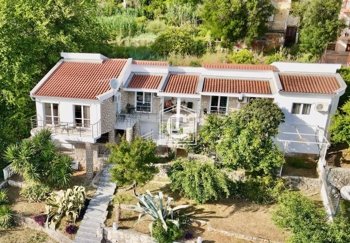 Вилла в Добра Воде, Черногория, 142 м² - фото 9