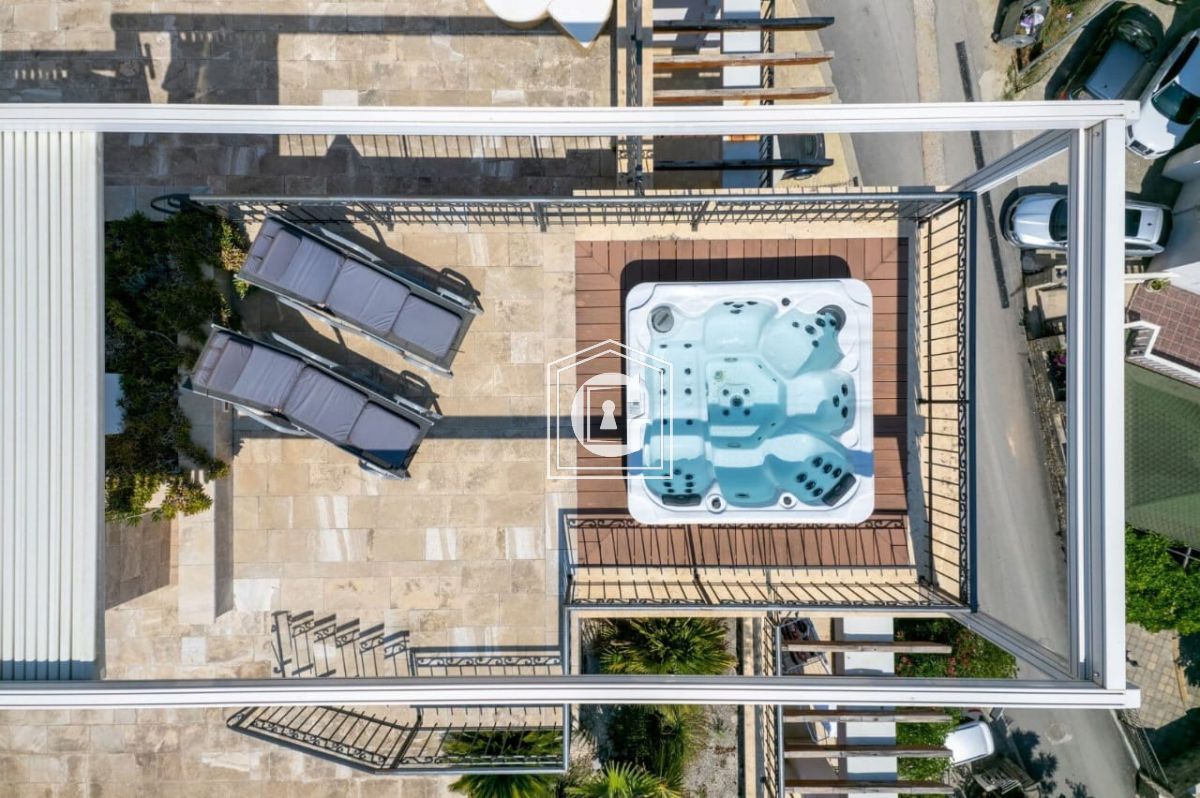 Апартаменты в Бечичи, Черногория, 265 м² - фото 9