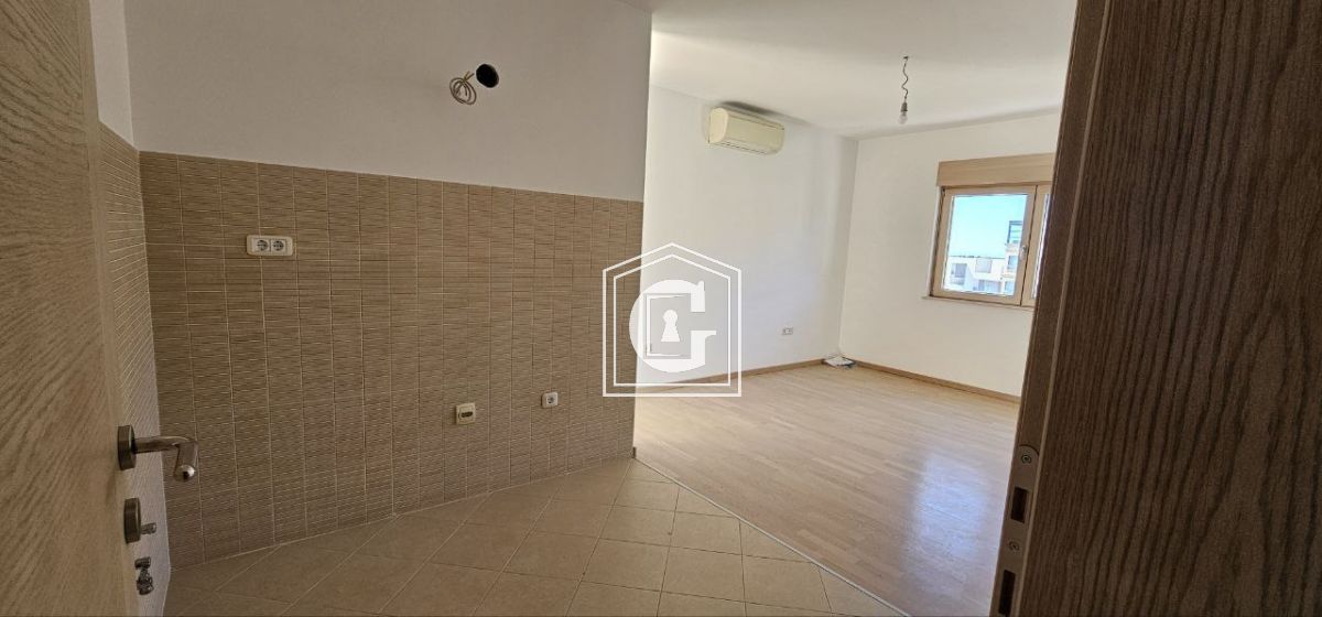 Апартаменты в Бечичи, Черногория, 52 м² - фото 9