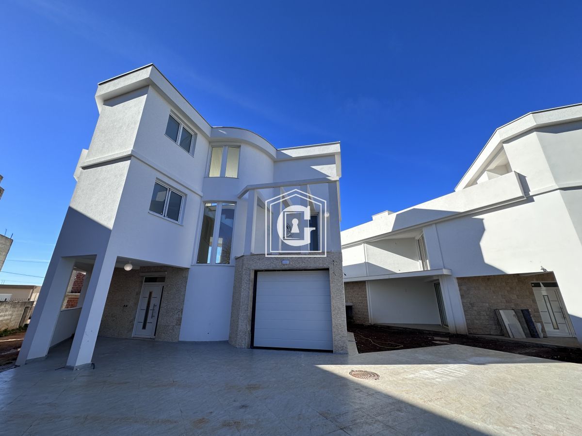 Вилла в Кримовице, Черногория, 467 м² - фото 9