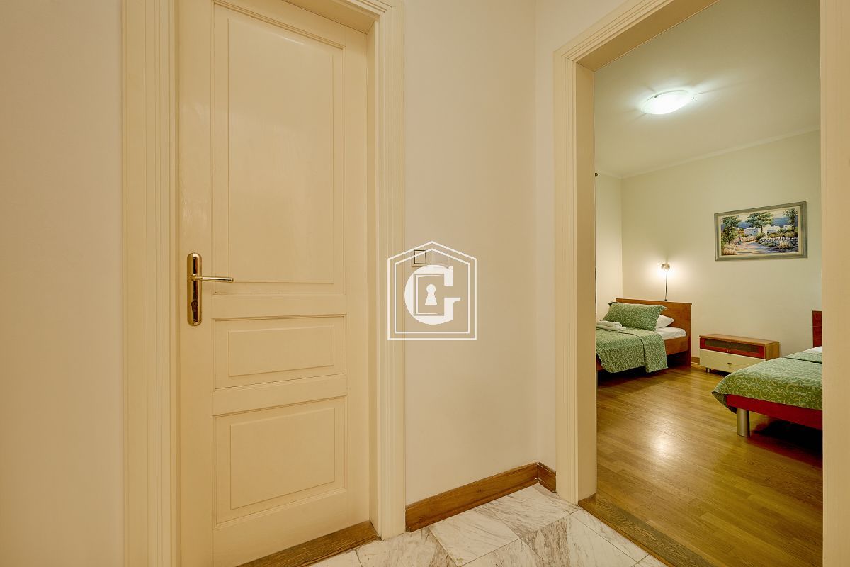 Апартаменты в Святом Стефане, Черногория, 131 м² - фото 10