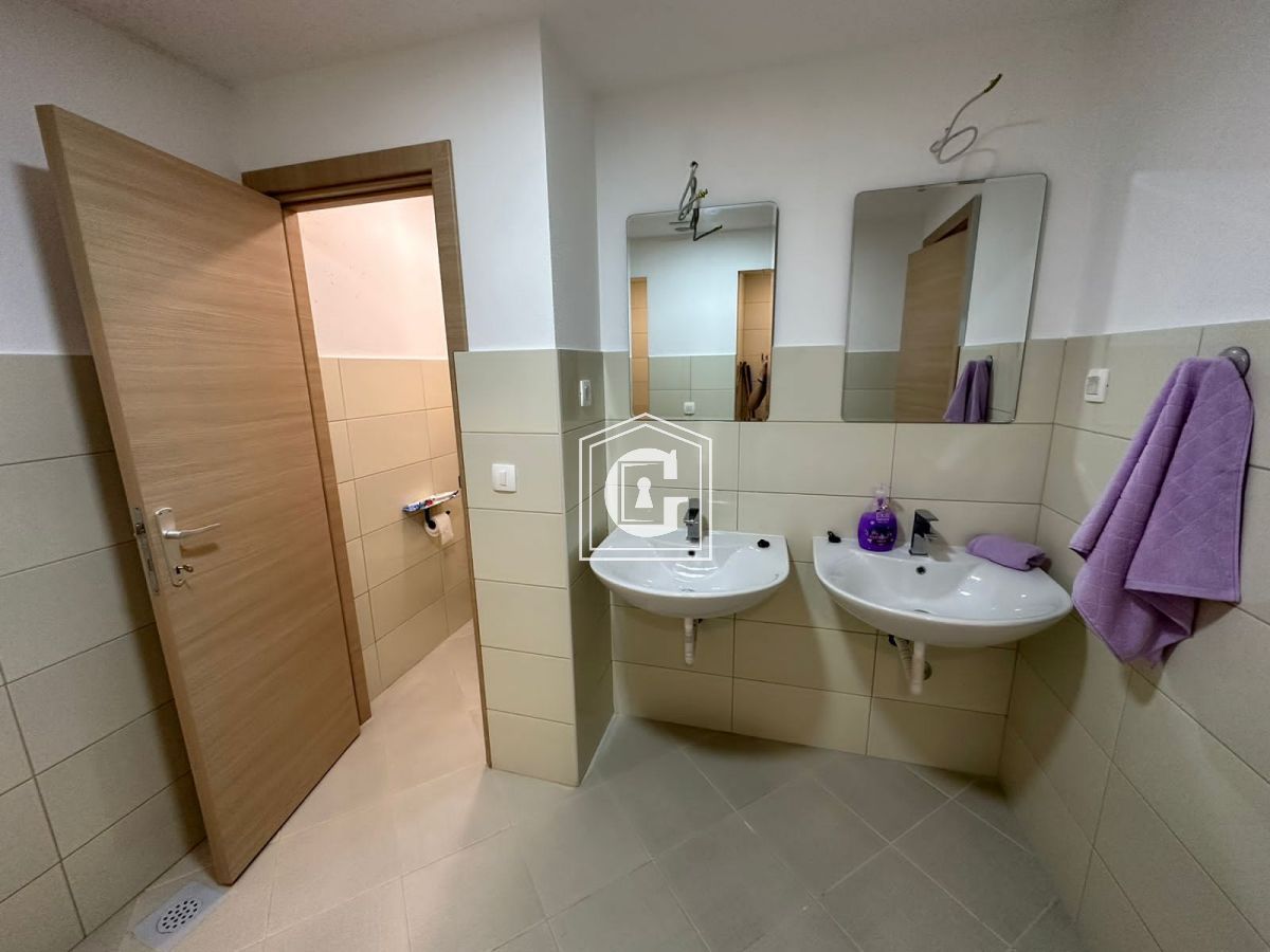 Коммерческая недвижимость в Бечичи, Черногория, 127 м² - фото 10