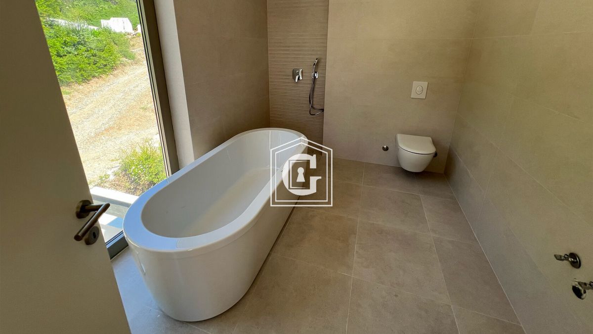 Таунхаус в Тивате, Черногория, 101 м² - фото 10