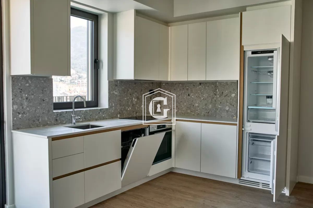 Апартаменты в Тивате, Черногория, 102 м² - фото 11