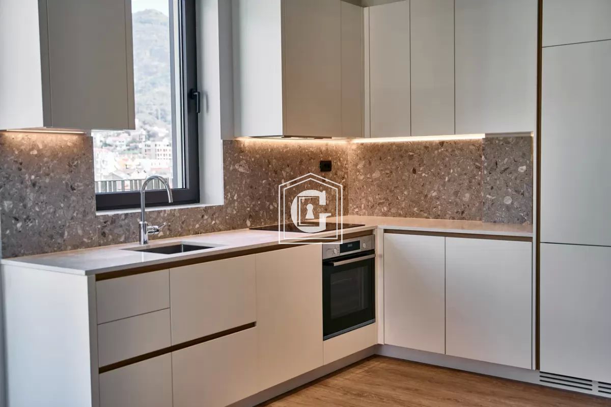 Апартаменты в Тивате, Черногория, 102 м² - фото 12