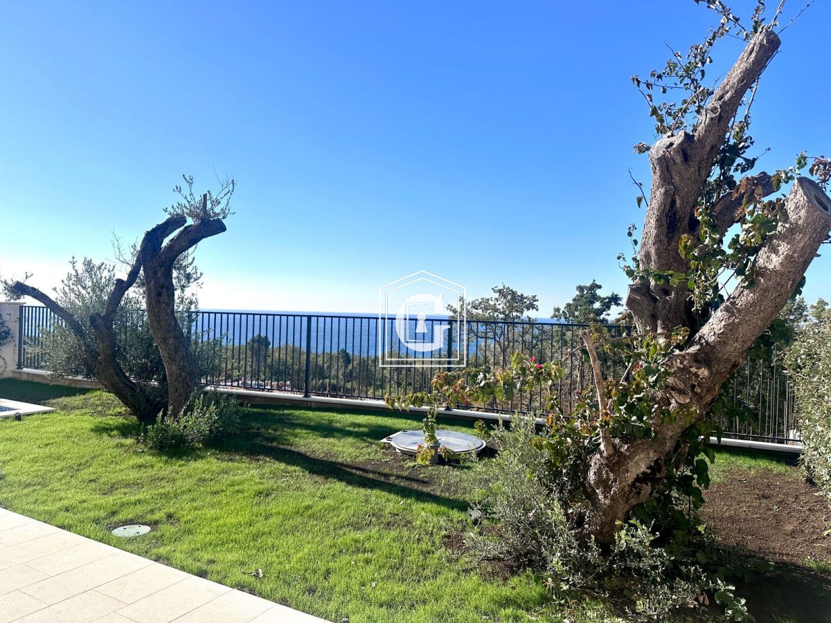 Поместье в Режевичах, Черногория, 140 м² - фото 13