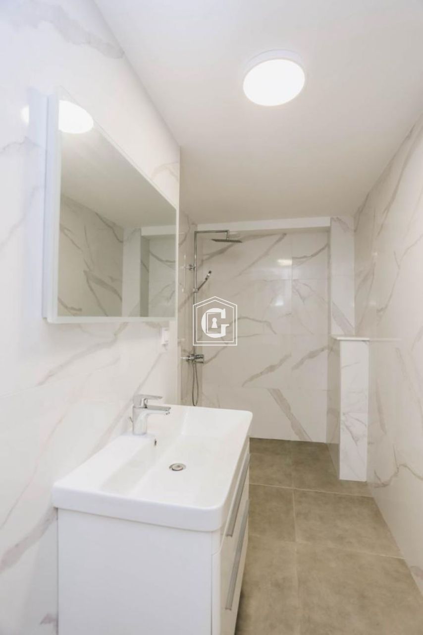 Апартаменты в Будве, Черногория, 73 м² - фото 15