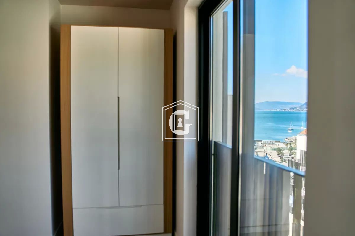 Апартаменты в Тивате, Черногория, 102 м² - фото 15