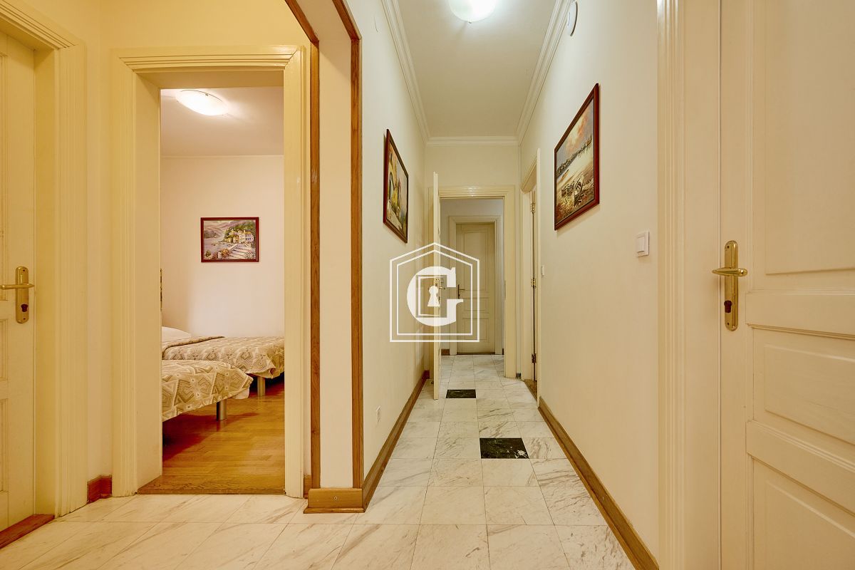 Апартаменты в Святом Стефане, Черногория, 95 м² - фото 15