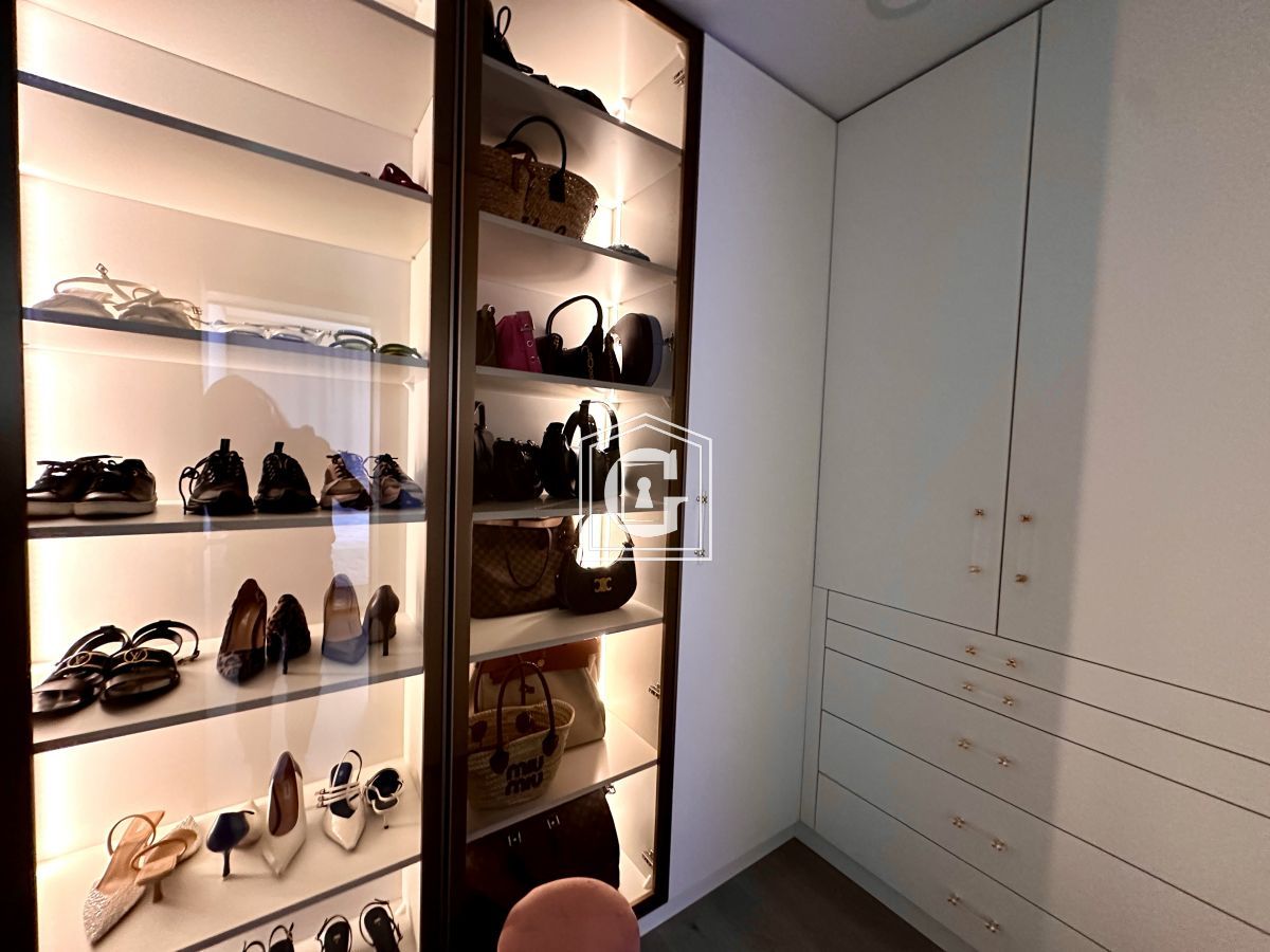 Вилла в Бечичи, Черногория, 400 м² - фото 16