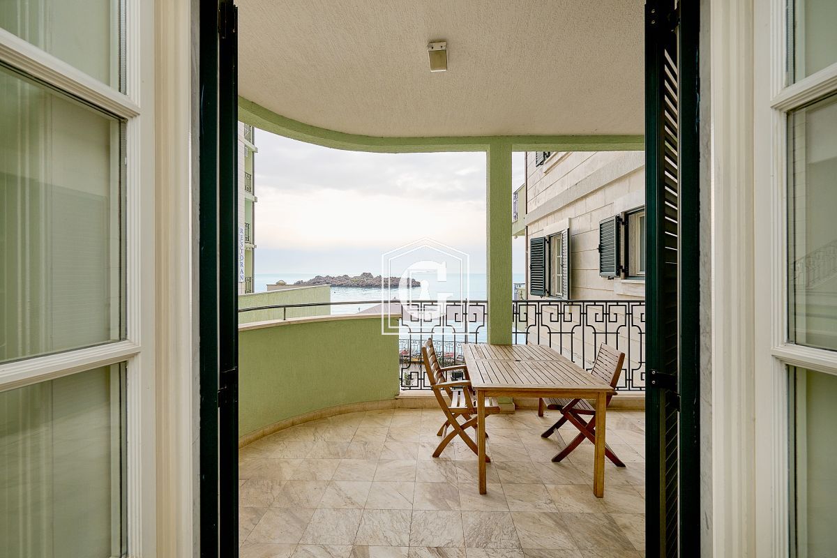 Апартаменты в Святом Стефане, Черногория, 131 м² - фото 17