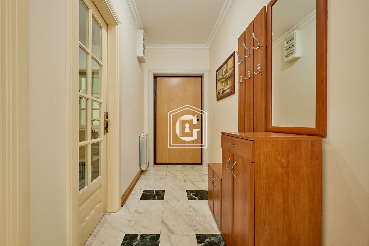 Апартаменты в Святом Стефане, Черногория, 95 м² - фото 17