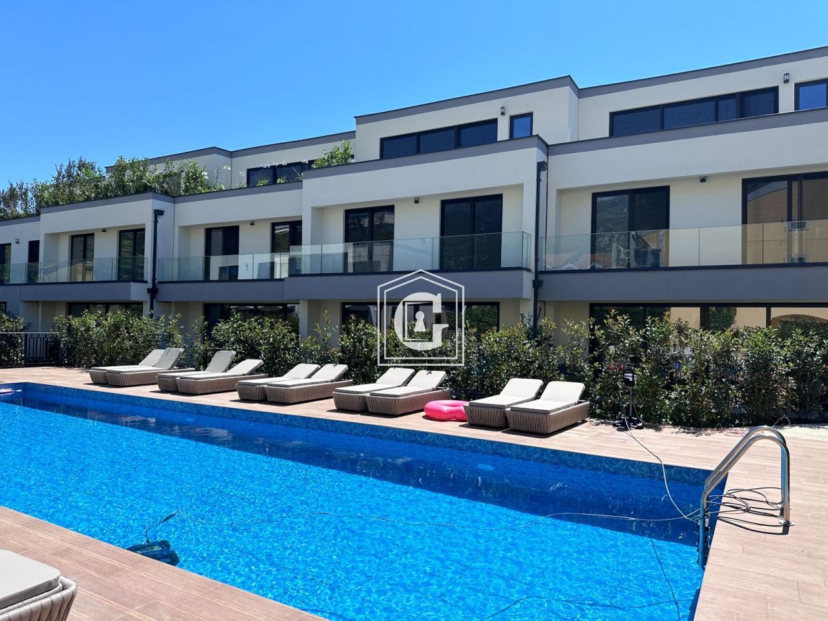 Поместье в Ластве, Черногория, 135 м² - фото 18