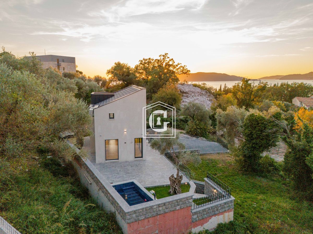 Вилла Каменово, Черногория, 240 м² - фото 19