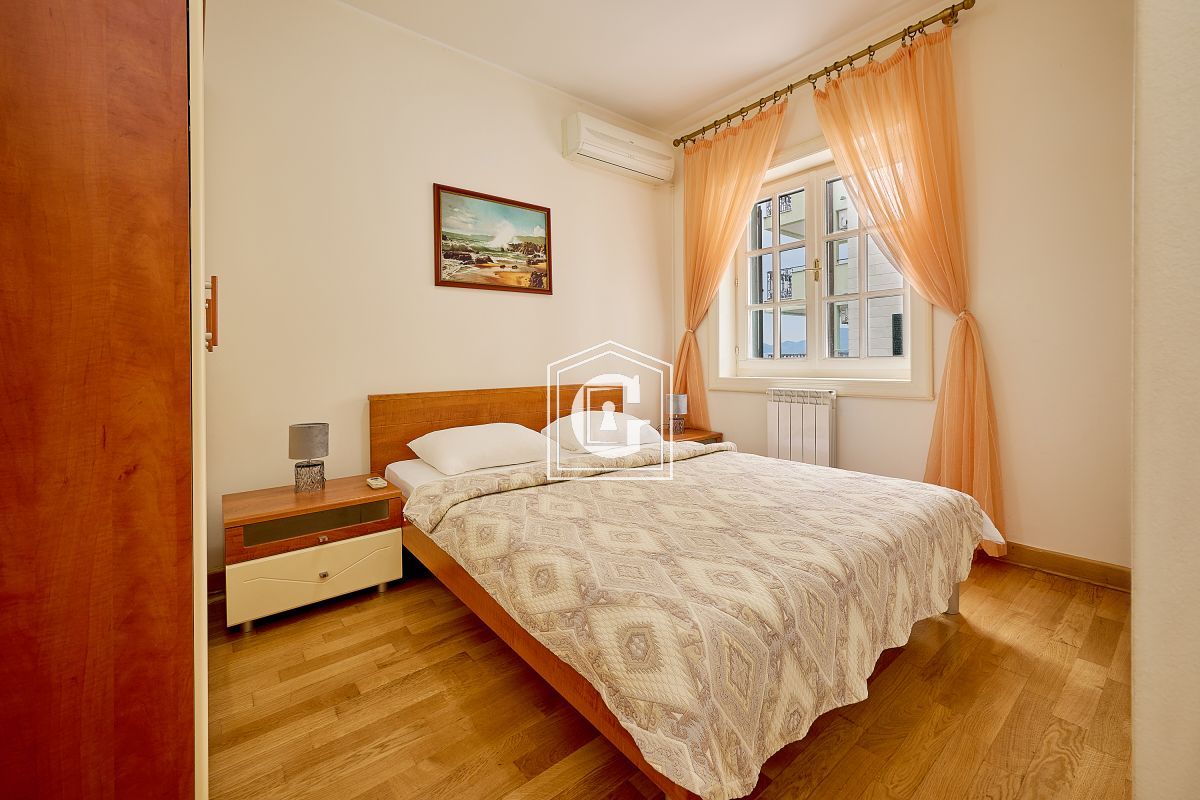 Апартаменты в Святом Стефане, Черногория, 89 м² - фото 19