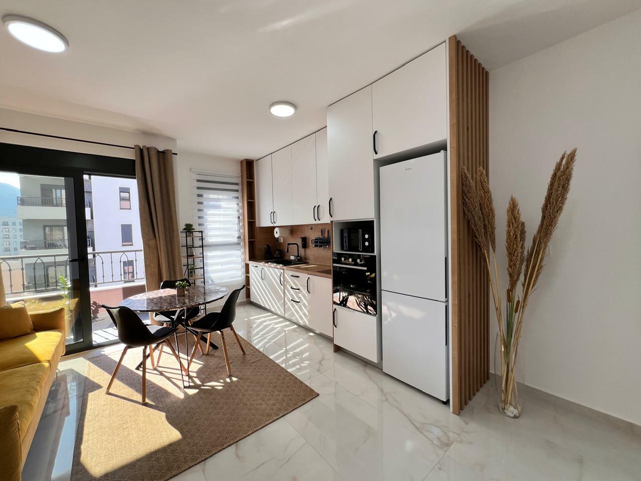 Квартира в Баре, Черногория, 56 м² - фото 1