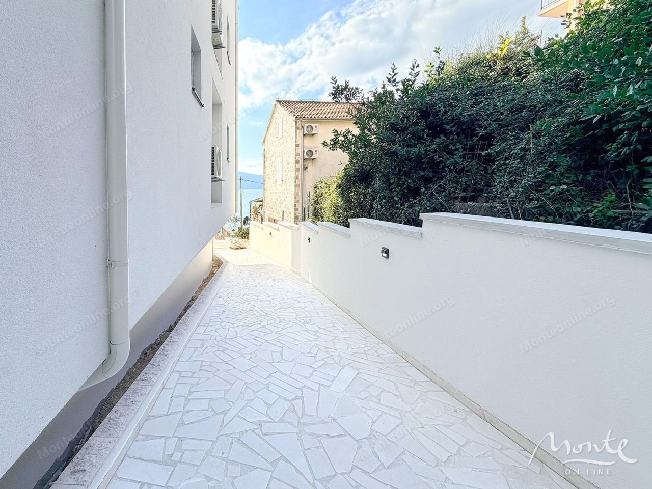 Апартаменты в Тивате, Черногория, 44 м² - фото 8