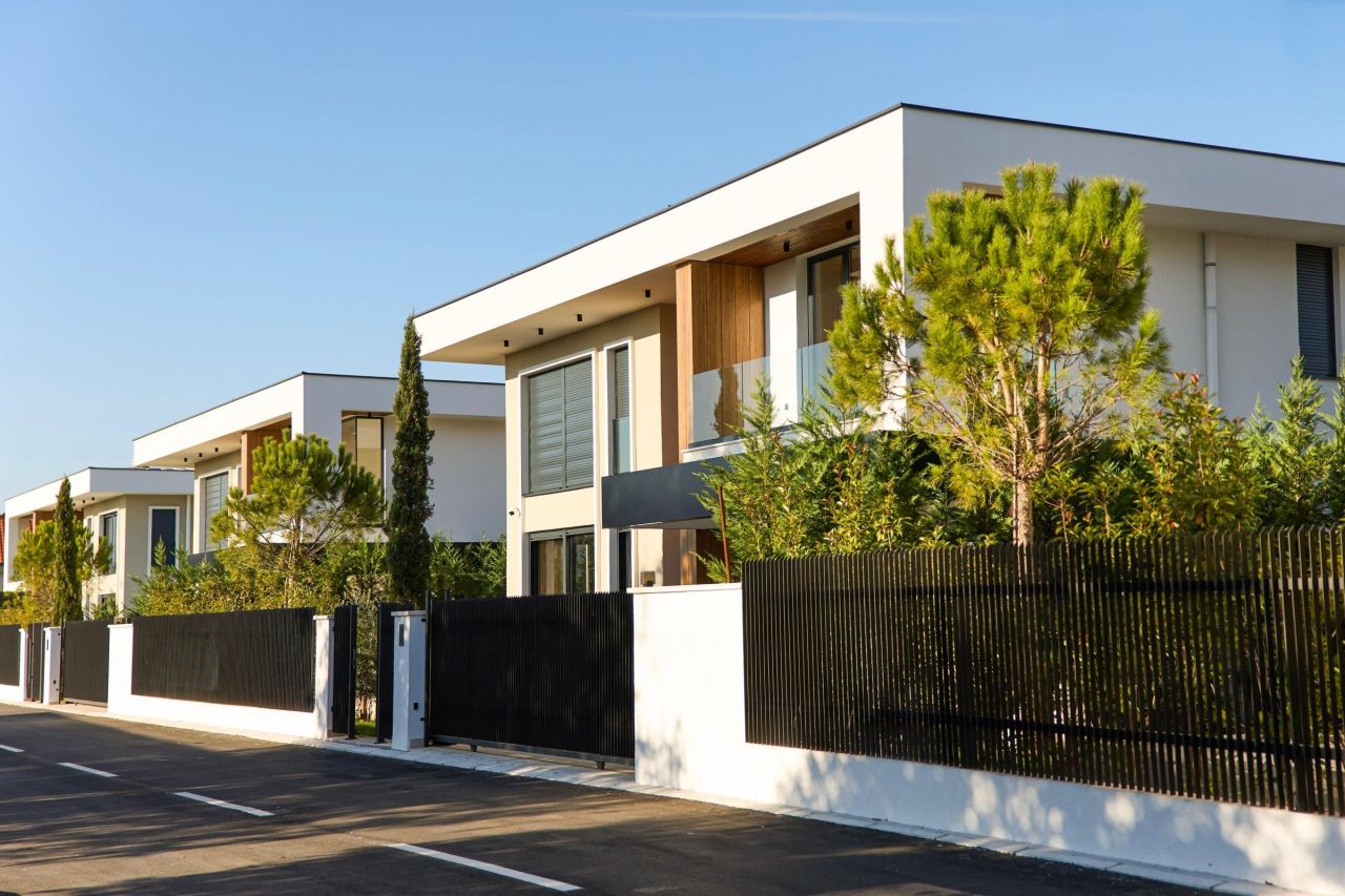 Вилла в Подгорице, Черногория, 262 м² - фото 1