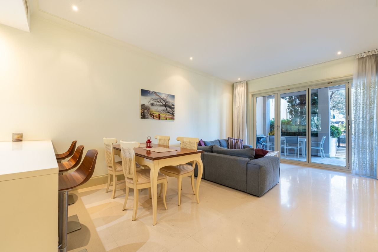 Апартаменты в Тивате, Черногория, 152 м² - фото 5