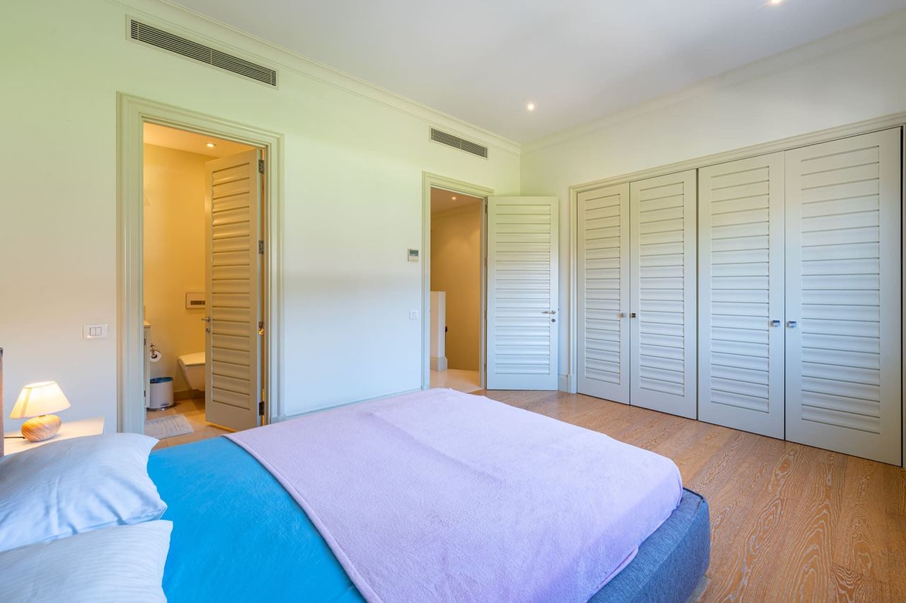 Апартаменты в Тивате, Черногория, 152 м² - фото 10