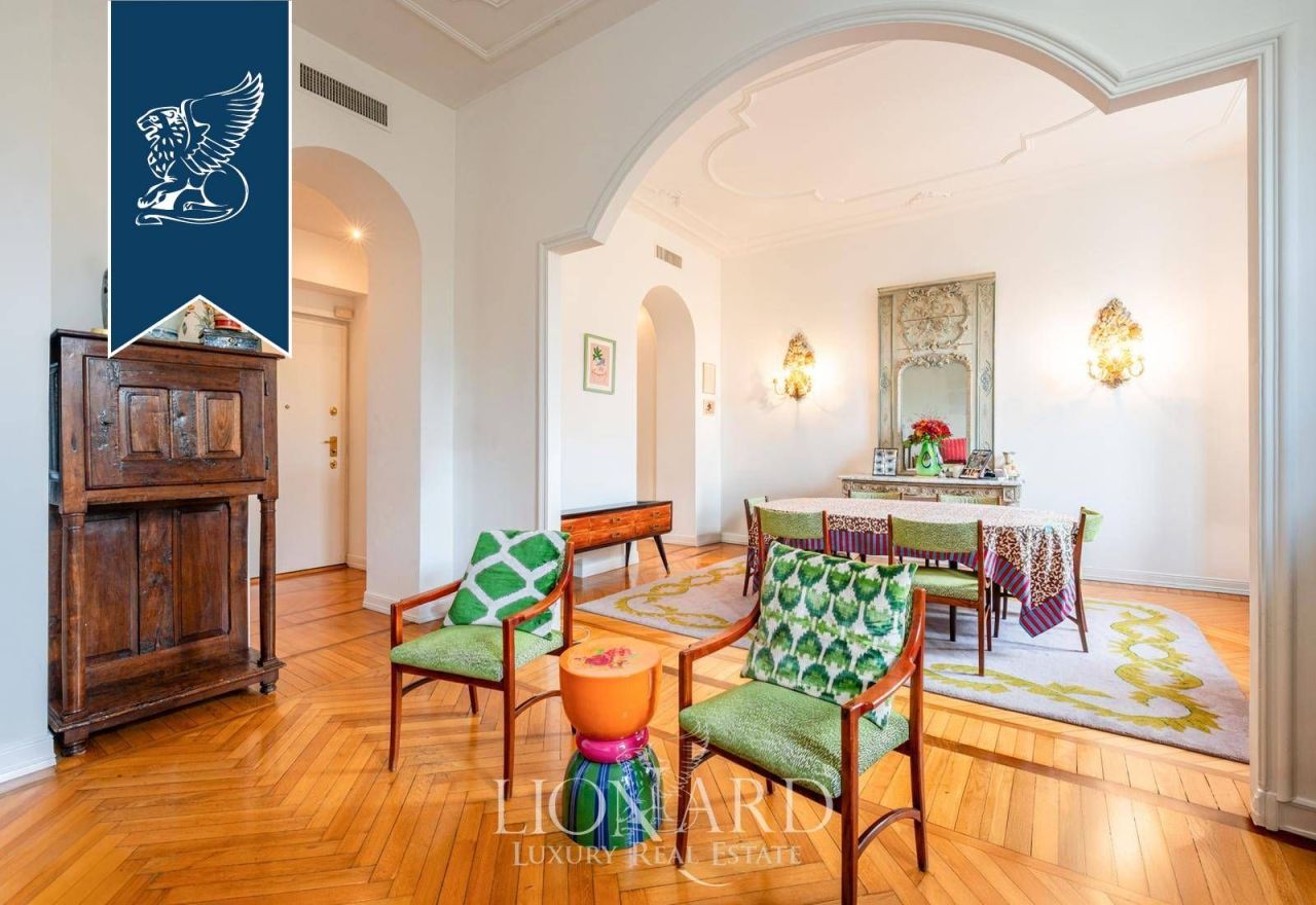 Апартаменты в Милане, Италия, 205 м² - фото 1