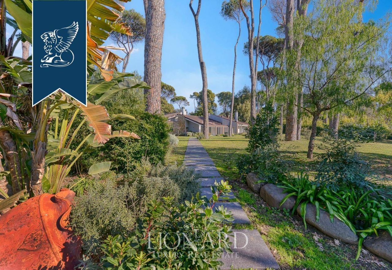 Вилла в Риме, Италия, 900 м² - фото 8