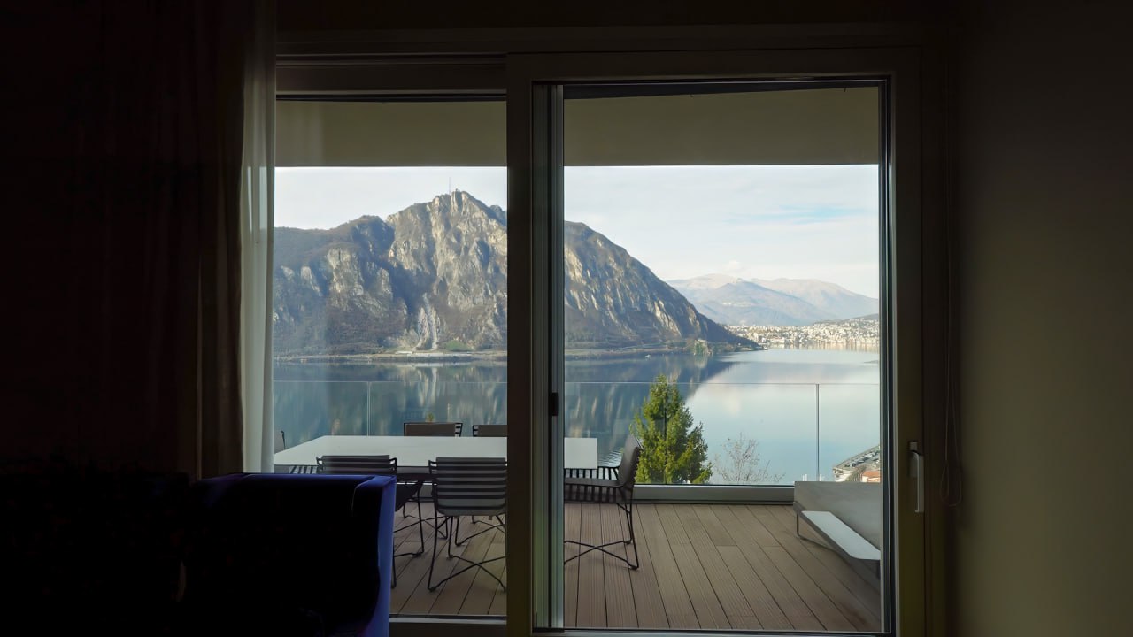 Квартира у озера Комо, Италия, 145 м² - фото 3