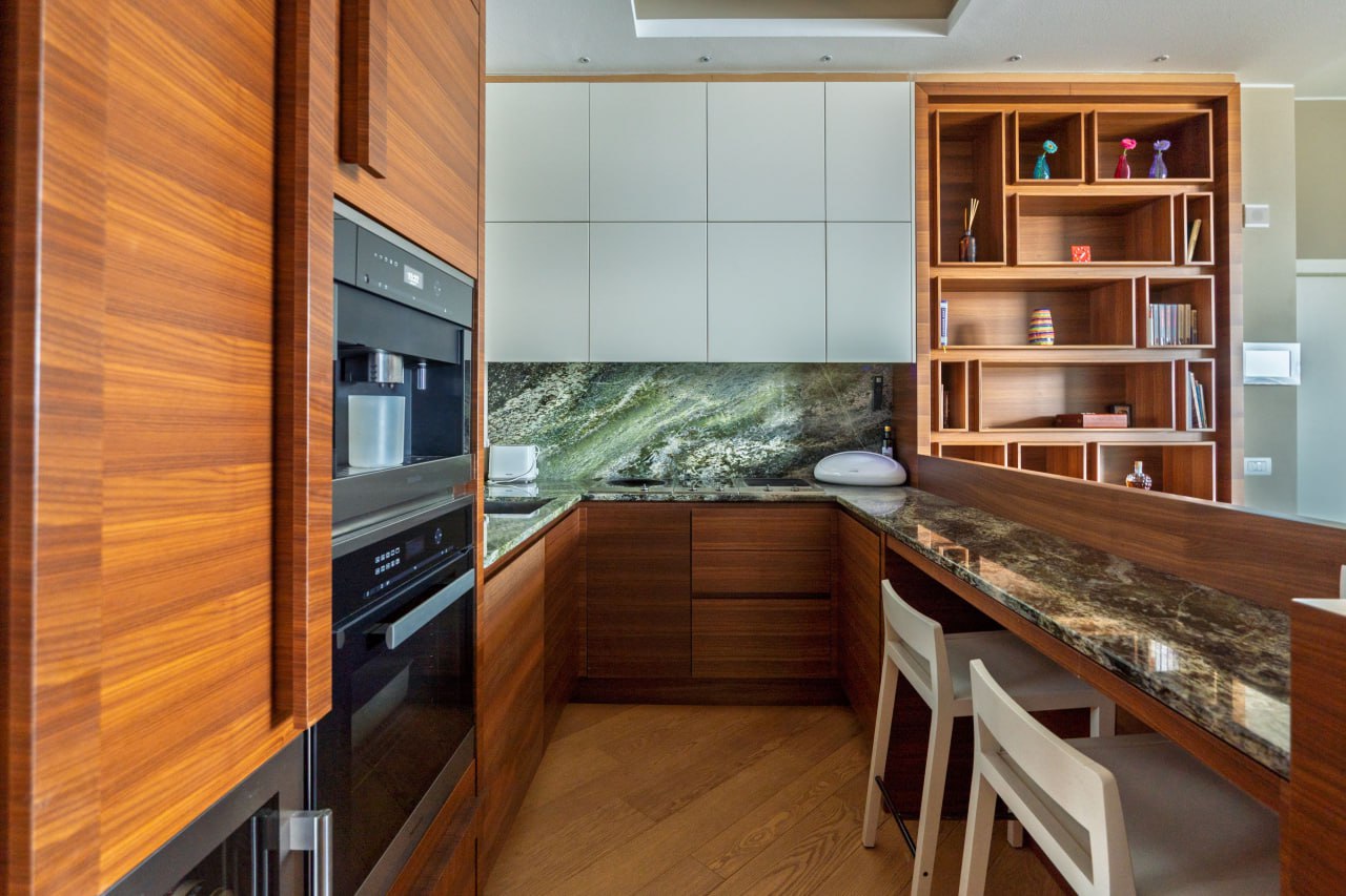 Квартира у озера Комо, Италия, 145 м² - фото 14