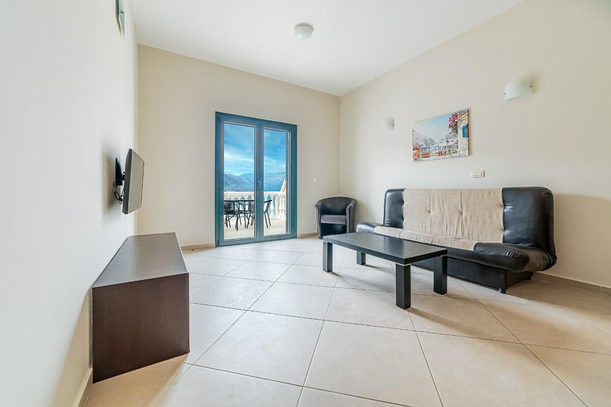 Квартира в Доброте, Черногория, 41 м² - фото 3