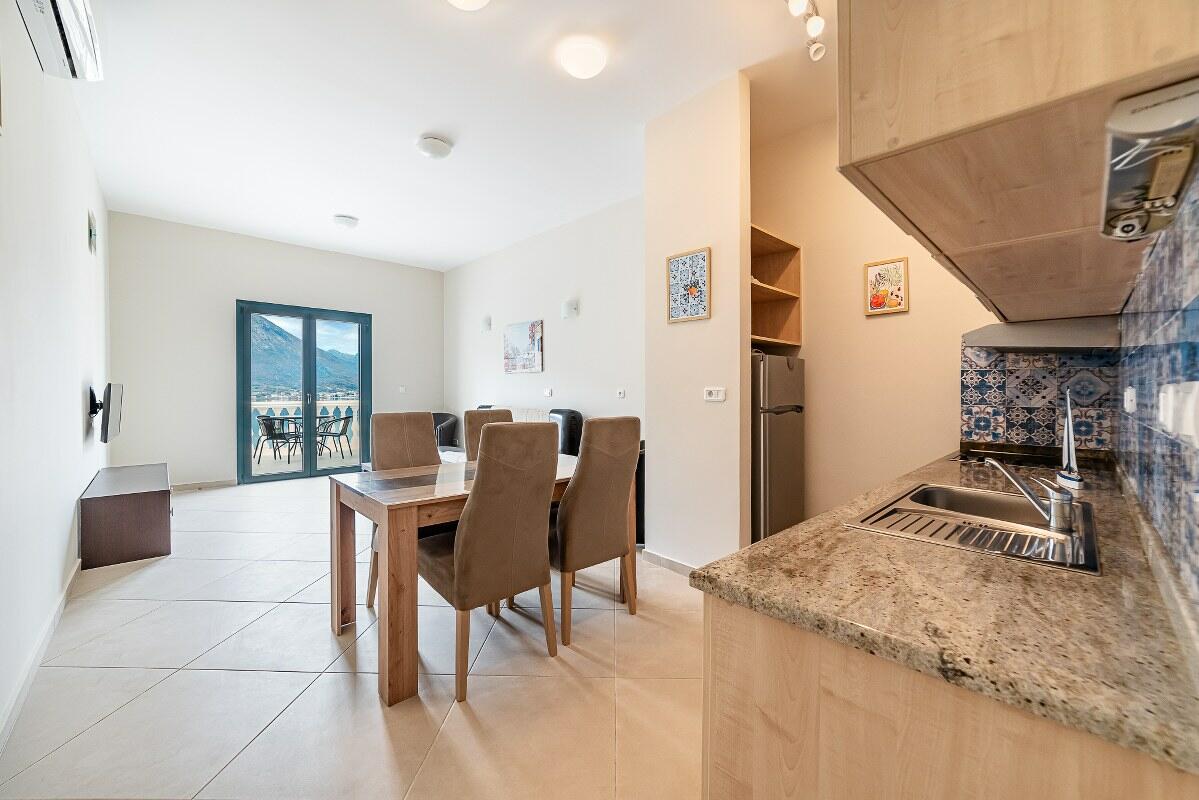 Квартира в Доброте, Черногория, 41 м² - фото 4