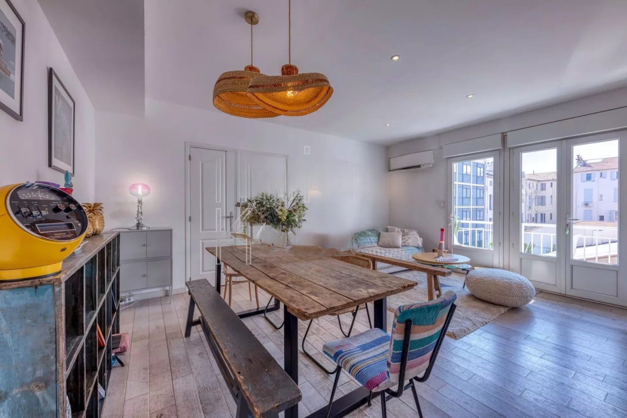 Квартира в Каннах, Франция, 65 м² - фото 1