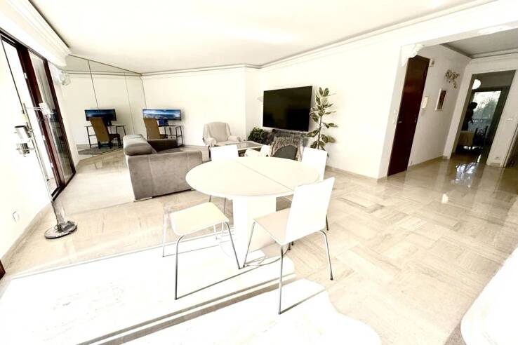 Квартира в Каннах, Франция, 84 м² - фото 1