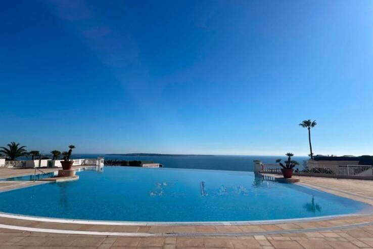 Квартира в Каннах, Франция, 27 м² - фото 1