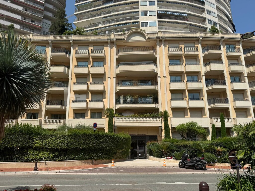 Квартира в Сен-Романе, Монако, 81 м² - фото 1