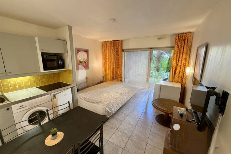 Квартира в Каннах, Франция, 26 м² - фото 1