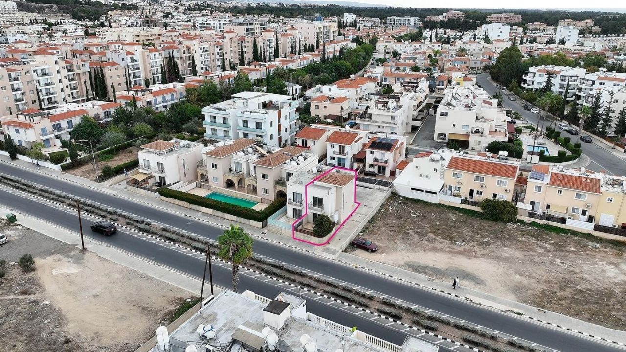 Вилла в Пафосе, Кипр, 97 м² - фото 16