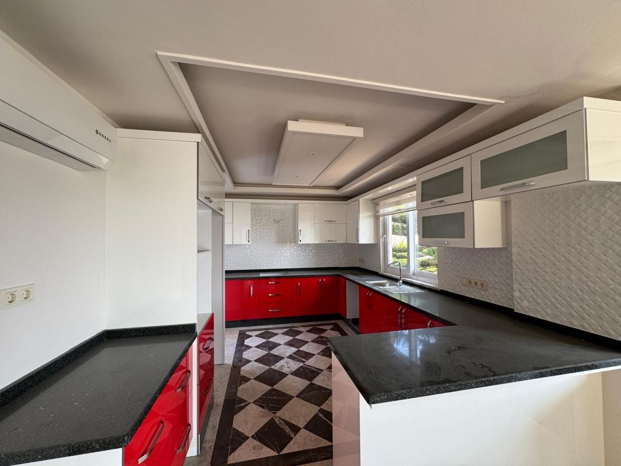 Вилла в Алании, Турция, 250 м² - фото 3