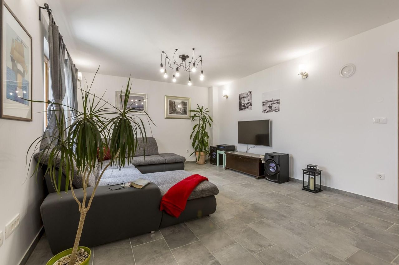 Вилла в Омише, Хорватия, 330 м² - фото 16