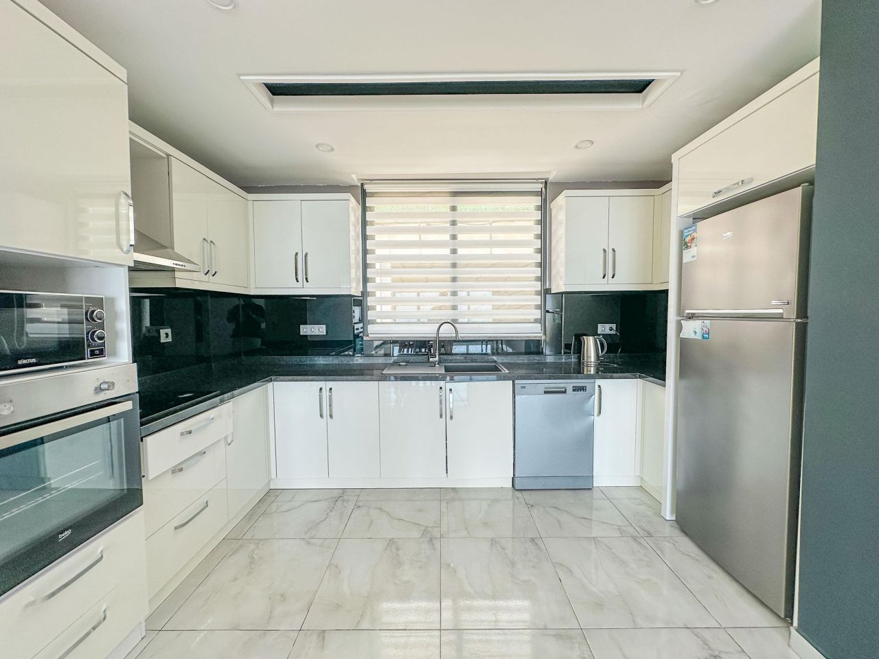 Вилла в Алании, Турция, 400 м² - фото 12