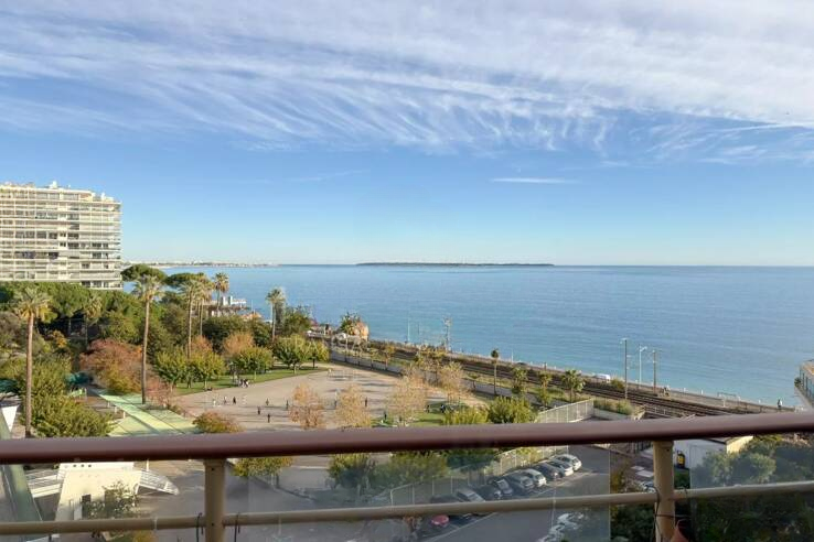 Квартира в Каннах, Франция, 64 м² - фото 1