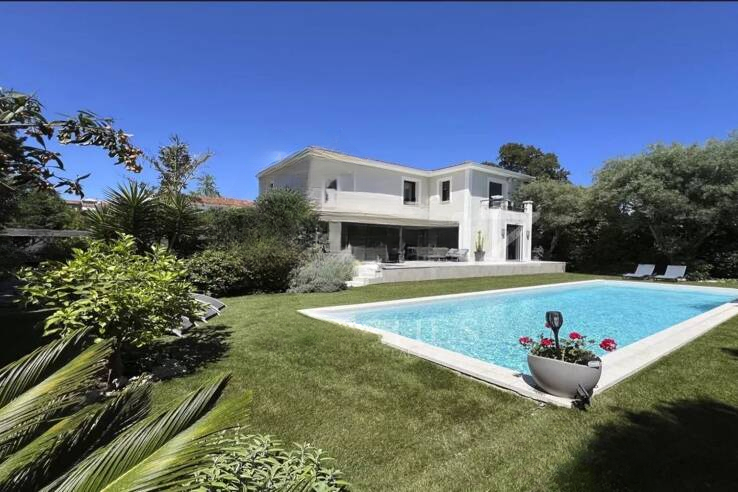 Квартира в Каннах, Франция, 193 м² - фото 1