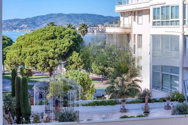 Квартира в Каннах, Франция, 72 м² - фото 1